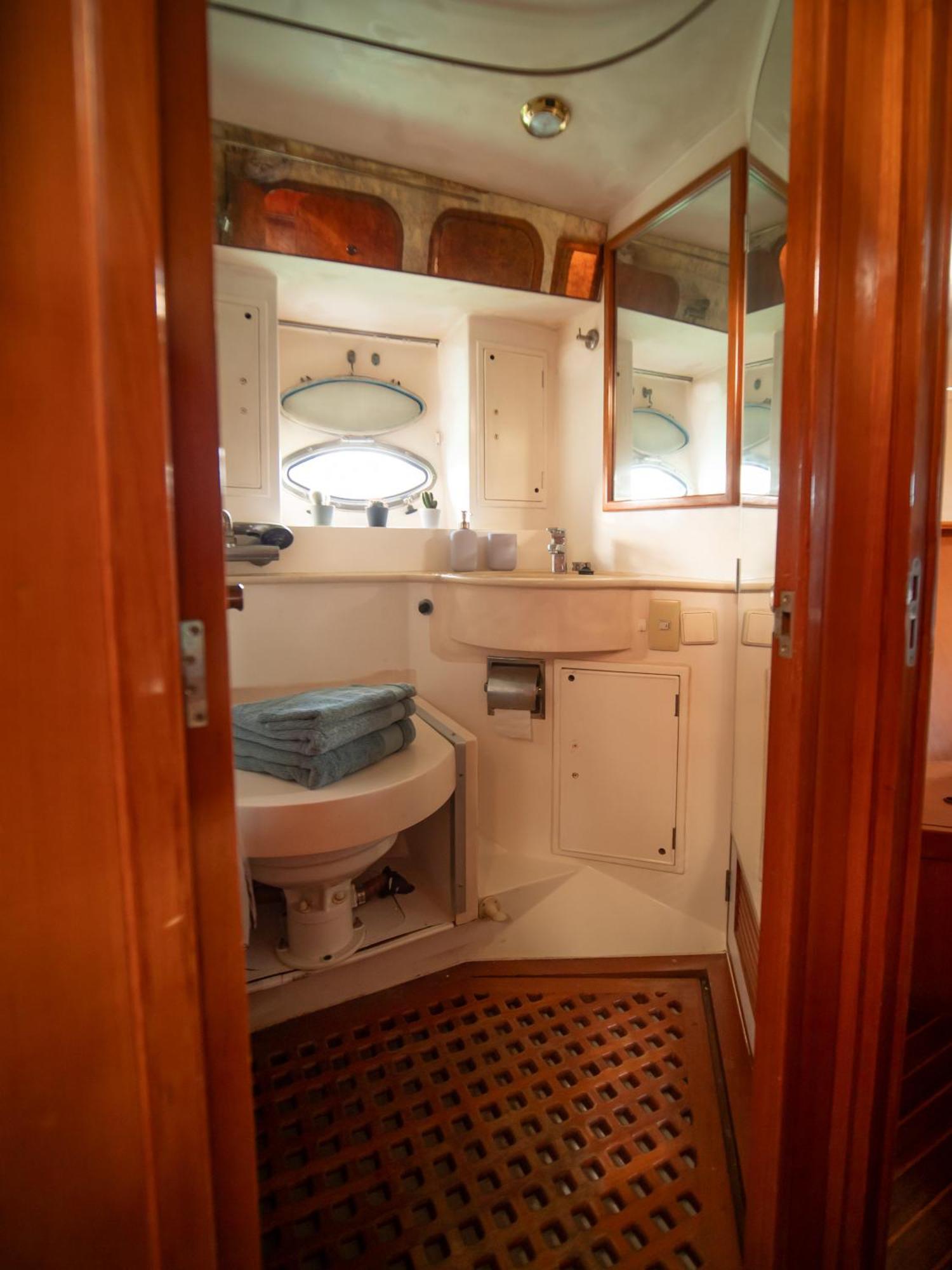 Master&Commander Hotel Valencia Ngoại thất bức ảnh